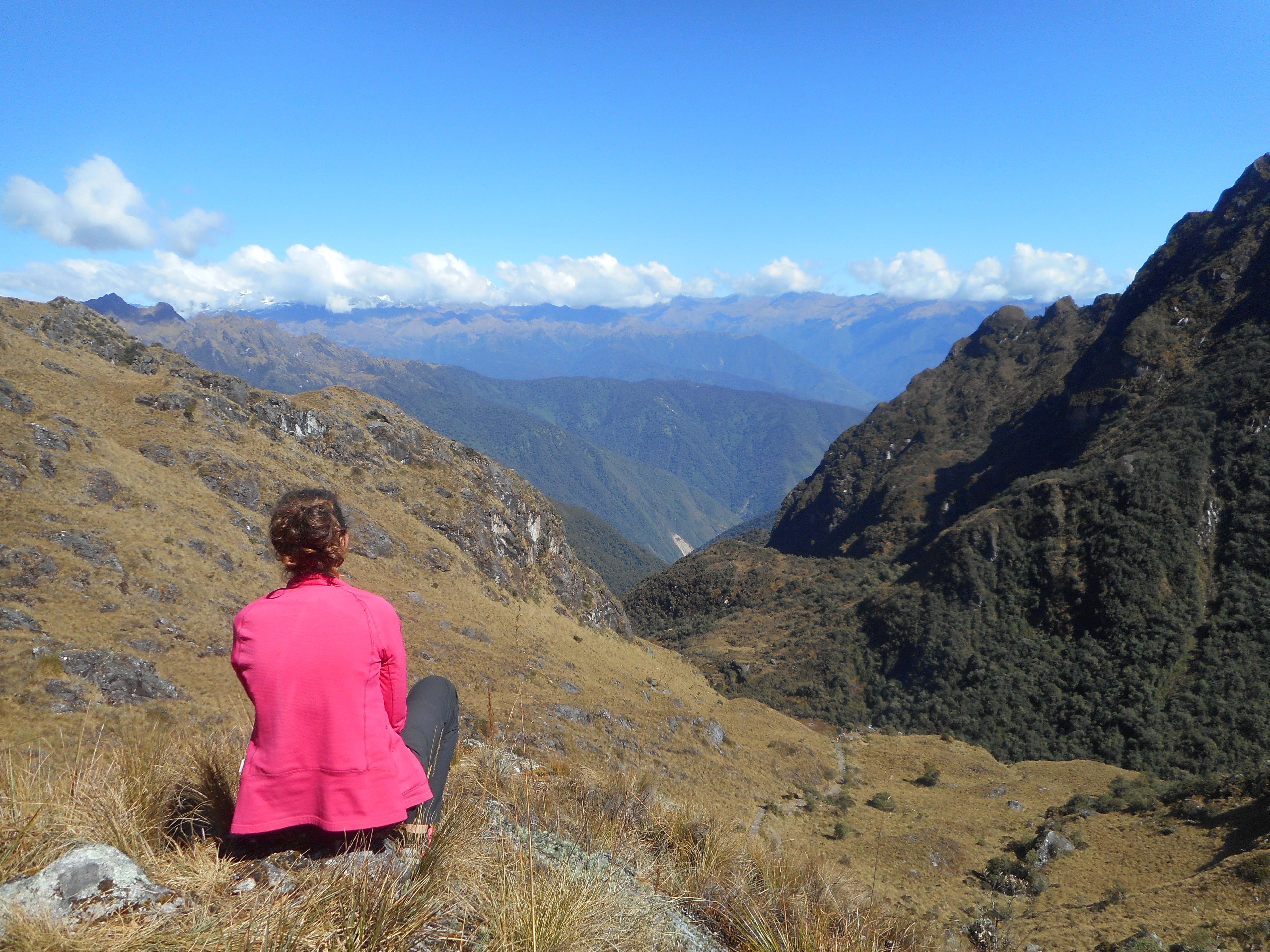 Paisaje costero tranquilo de Hendaya al atardecer